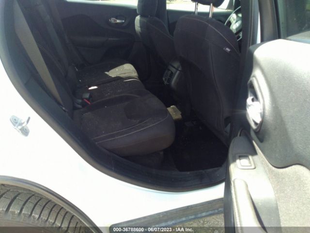 1C4PJMCBXFW678888 Jeep Cherokee Latitude