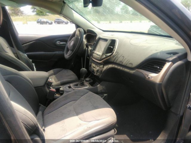 1C4PJMDS5HW557476 Jeep Cherokee Limited