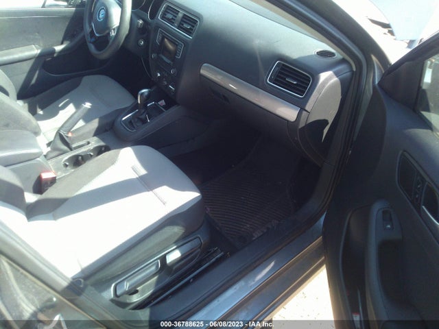 3VW2B7AJ5JM234052 Volkswagen Jetta 1.4t S