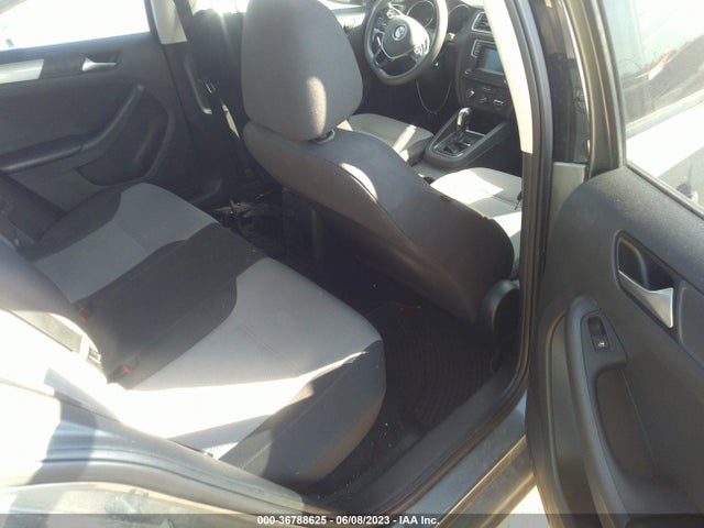 3VW2B7AJ5JM234052 Volkswagen Jetta 1.4t S