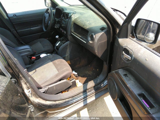 1C4NJPBA2FD397665 Jeep Patriot Altitude Edition