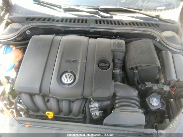 2013 VOLKSWAGEN JETTA SEDAN SE W/CONVENIENCE VIN: 3VWDP7AJ1DM302829