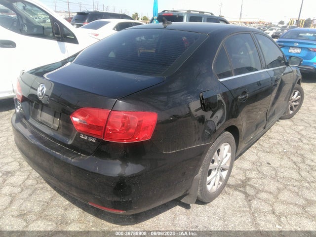 2013 VOLKSWAGEN JETTA SEDAN SE W/CONVENIENCE VIN: 3VWDP7AJ1DM302829