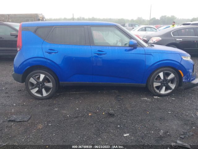 KNDJ33AU4L7117977 KIA SOUL EX