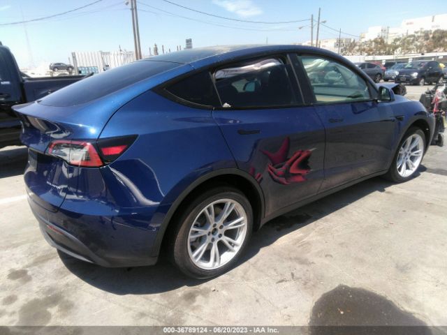 7SAYGDEE2NF411471 Tesla Model Y Long Range