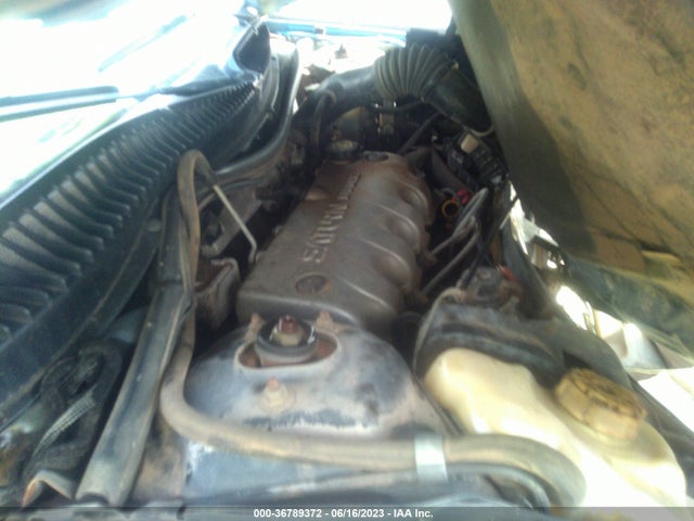 2002 SATURN SC 3DR VIN: 1G8ZP12822Z115669