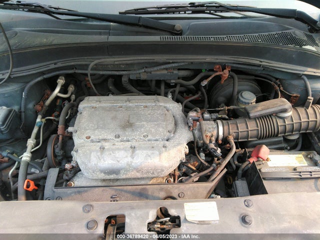 2003 HONDA PILOT EX VIN: 2HKYF18643H577492