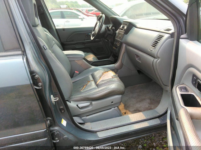 2003 HONDA PILOT EX VIN: 2HKYF18643H577492