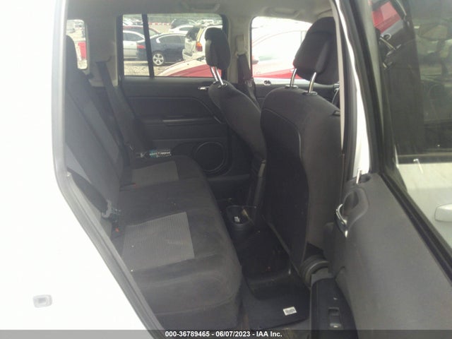 Jeep Compass Sport 2016 1C4NJCBA6GD615648 Image 8