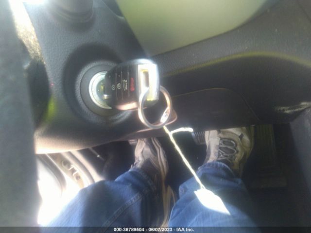 KNDPBCAC7F7688033 KIA Sportage Lx