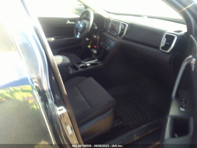 KNDPMCAC5H7219911 KIA Sportage Lx