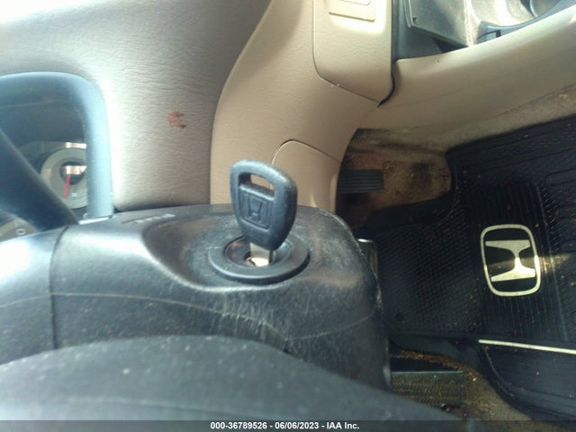 2002 HONDA CIVIC LX VIN: 1HGEM22532L108209