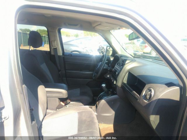 1C4NJRBB4GD546048 Jeep Patriot Sport