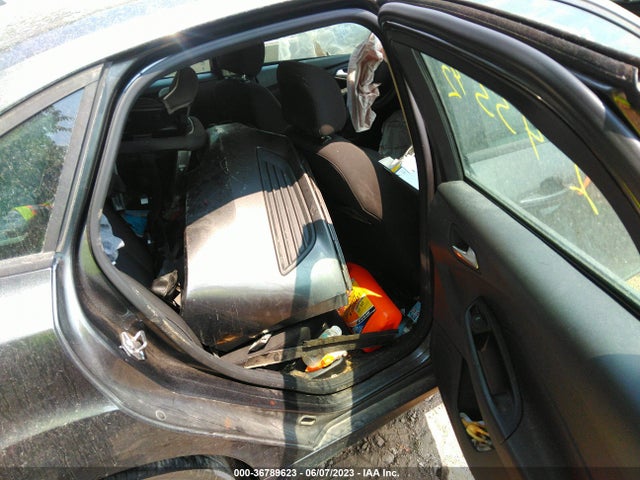 2015 FORD FOCUS SE VIN: 1FADP3F24FL295592