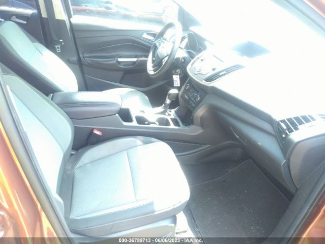 1FMCU0GD8HUD03361 Ford ESCAPE SE