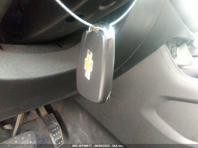 Chevrolet Traverse Ls 2019 1GNERFKW8KJ283879 Image 3