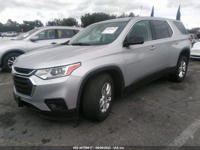 Chevrolet Traverse Ls 2019 1GNERFKW8KJ283879 Image 2