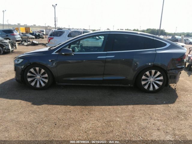 5YJXCAE29KF184364 Tesla MODEL X