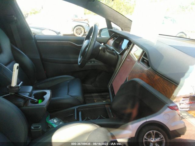 5YJXCAE29KF184364 Tesla MODEL X