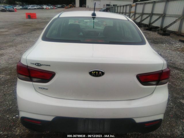 3KPA24AB3JE081526 KIA RIO LX
