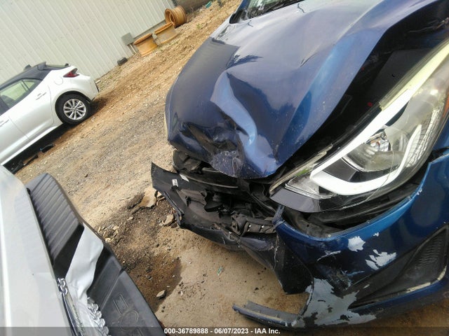 2016 HYUNDAI ELANTRA SE VIN: 5NPDH4AE1GH748250
