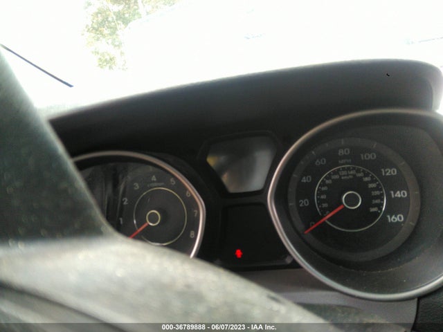 2016 HYUNDAI ELANTRA SE VIN: 5NPDH4AE1GH748250