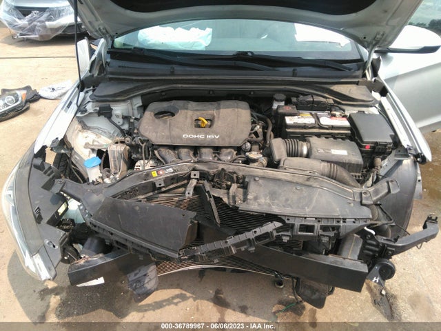 Hyundai ELANTRA SE 2017 5NPD84LF1HH065049 Image 10