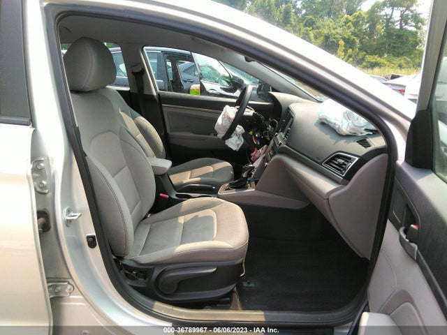 Hyundai ELANTRA SE 2017 5NPD84LF1HH065049 Image 5