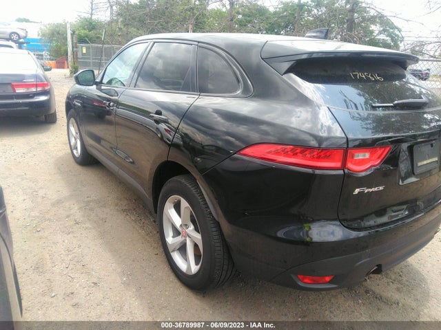 2019 JAGUAR F-PACE SADCJ2FX2KA601759 Photo 2