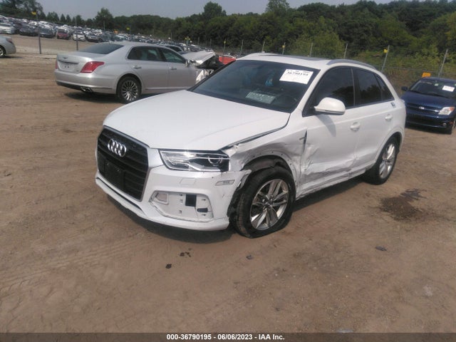 WA1ECCFS9JR003963 Audi Q3 Premium/sport Premium