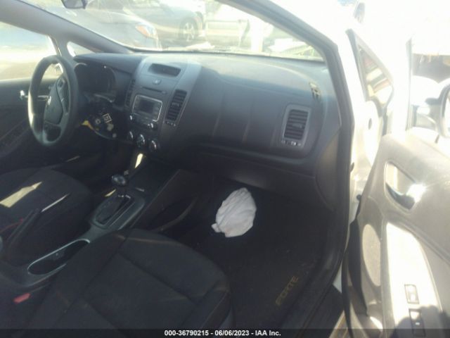 KNAFK4A69G5558762 KIA FORTE LX