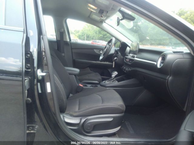 3KPF24AD4ME299390 KIA FORTE FE