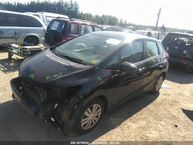 Honda FIT LX 2017 3HGGK5H52HM704331 Image 2