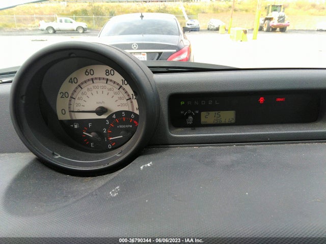 2005 SCION XB VIN: JTLKT324254028825