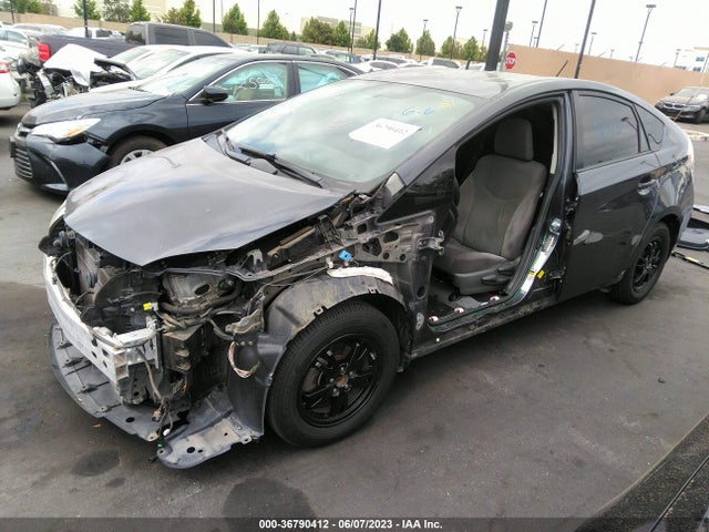 Toyota Prius Four/five/three/one/two 2014 JTDKN3DU3E1800592 Image 2