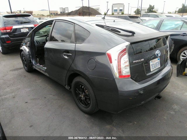 Toyota Prius Four/five/three/one/two 2014 JTDKN3DU3E1800592 Image 3