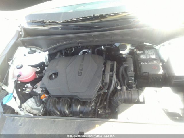 5XYRGDLC5NG110317 KIA SORENTO LX