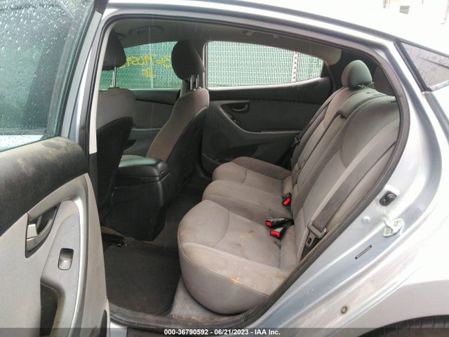 2015 HYUNDAI ELANTRA SE VIN: 5NPDH4AE2FH635499