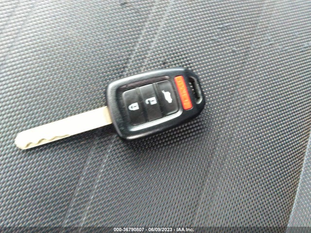 Honda CR-V LX 2018 2HKRW6H35JH202490 Image 3