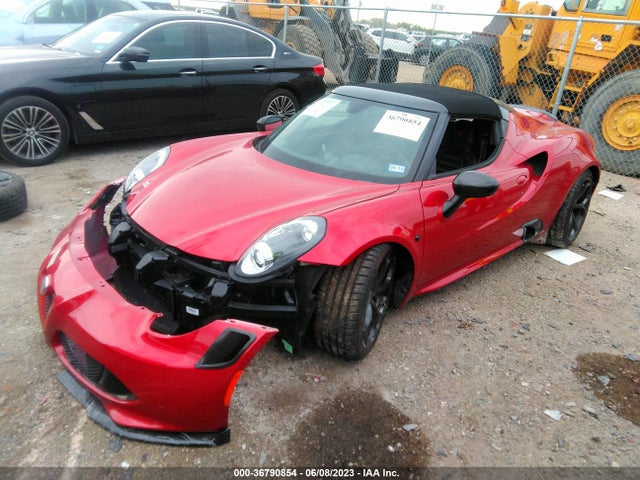 2018 Alfa Romeo 4C, VIN: ZARBAAB42JM271881