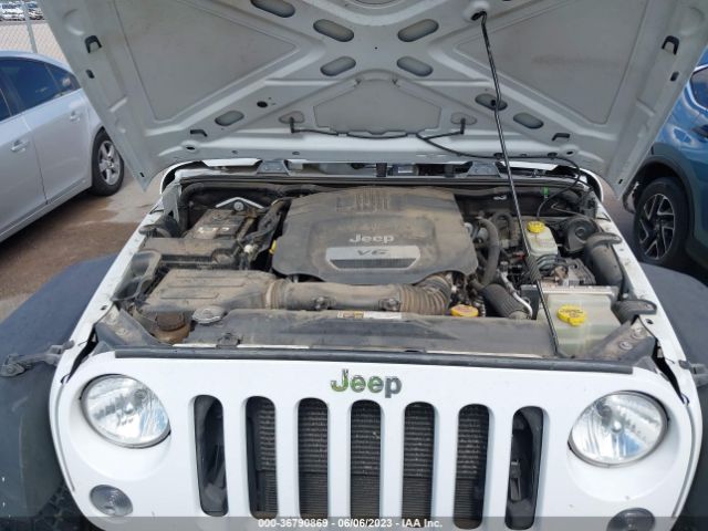 1C4BJWDG8FL523662 Jeep Wrangler Unlimited Sport