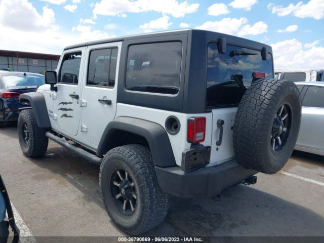 1C4BJWDG8FL523662 Jeep Wrangler Unlimited Sport