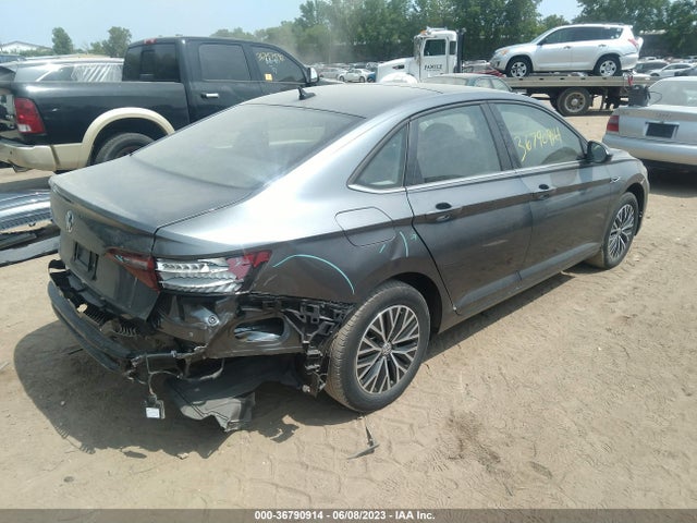 3VWE57BU2KM065641 Volkswagen JETTA SEL