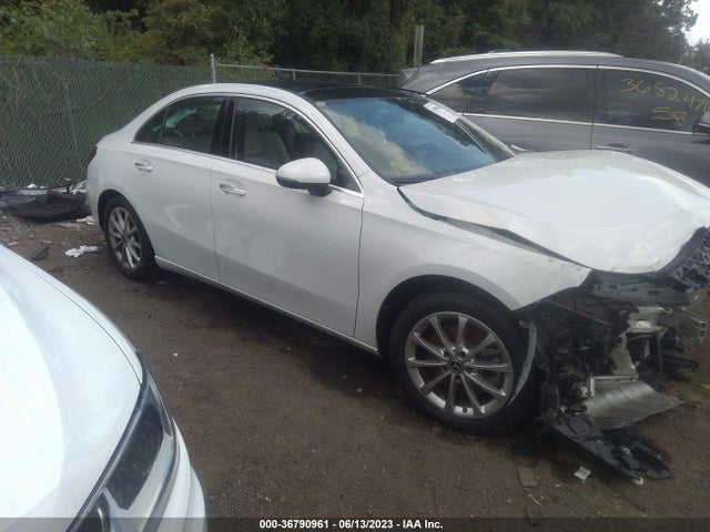 WDD3G4FBXLW040294 Mercedes-Benz A 220 4matic