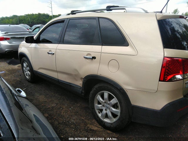 2012 KIA SORENTO LX VIN: 5XYKT3A68CG230274