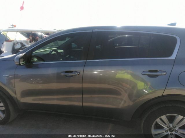 KNDPMCAC1H7063916 KIA Sportage Lx