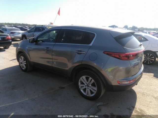 KNDPMCAC1H7063916 KIA Sportage Lx