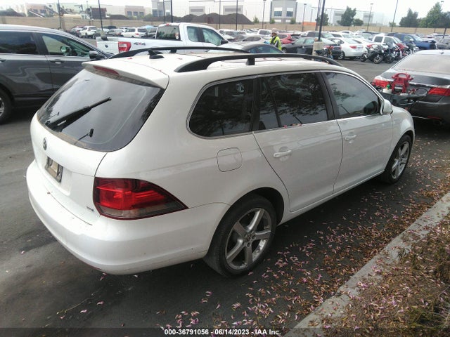 3VWPL7AJXEM623066 Volkswagen Jetta Sportwagen Tdi W/sunroof
