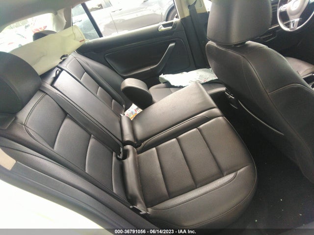 3VWPL7AJXEM623066 Volkswagen Jetta Sportwagen Tdi W/sunroof