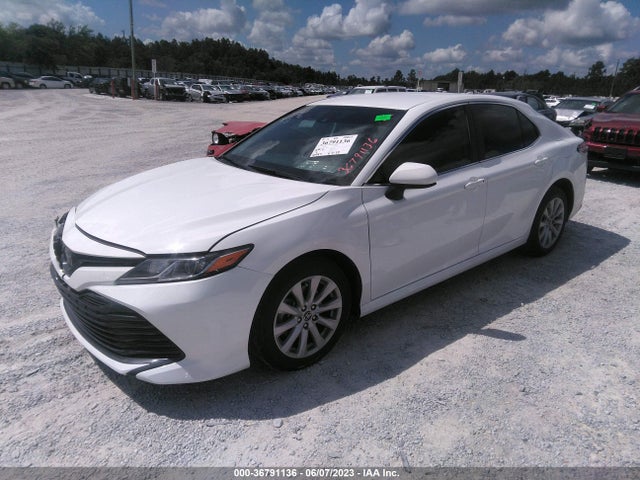Toyota CAMRY LE 2020 4T1C11AK0LU915147 Image 2